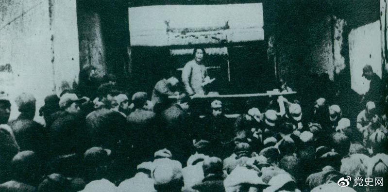 1935年12月27日，毛澤東在陜北瓦窯堡黨的活動分子會議上作《論反對日本帝國主義的策略》報告。